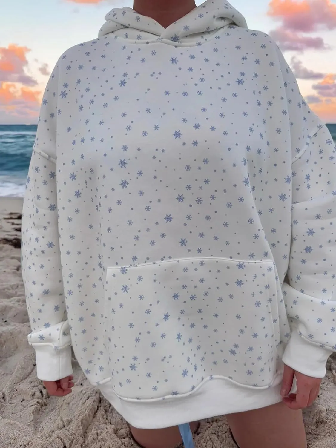 BAIGRAM Women Oversized Ditsy Floral Fleece Hoodies Snowflake Print Hooded Sweatshirt 2025 Y2K Aesthetic Fall Pullover