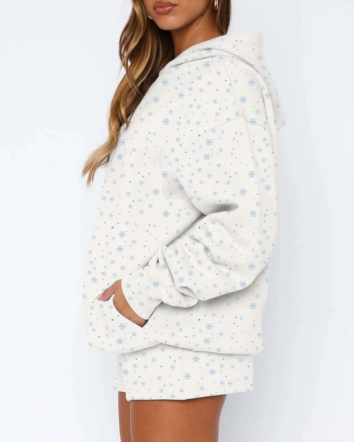 BAIGRAM Women Oversized Ditsy Floral Fleece Hoodies Snowflake Print Hooded Sweatshirt 2025 Y2K Aesthetic Fall Pullover
