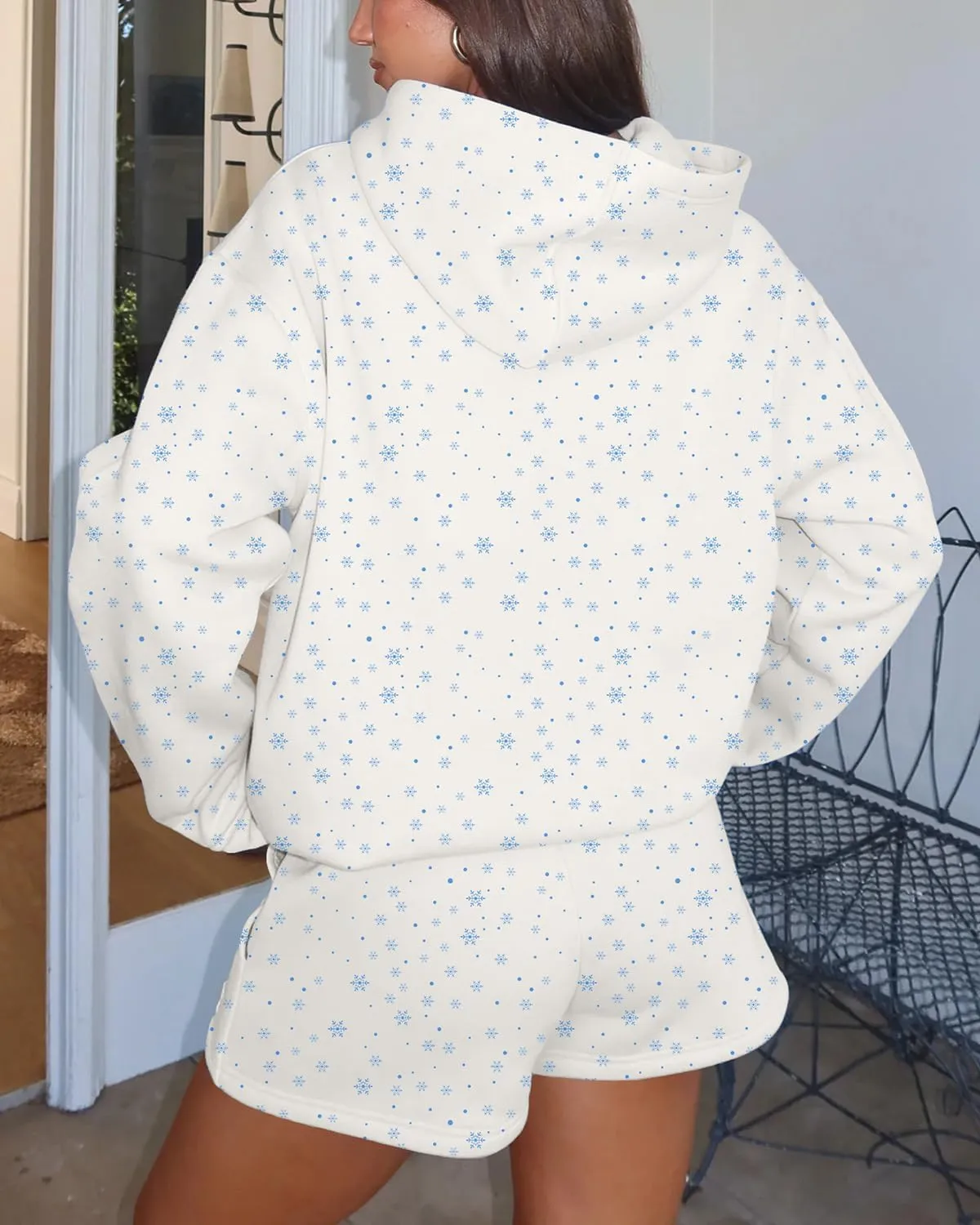 BAIGRAM Women Oversized Ditsy Floral Fleece Hoodies Snowflake Print Hooded Sweatshirt 2025 Y2K Aesthetic Fall Pullover