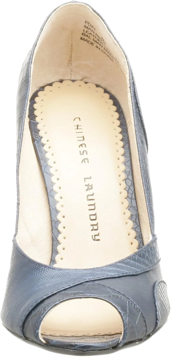 Chinese Laundry Women's Foxy Wedge
