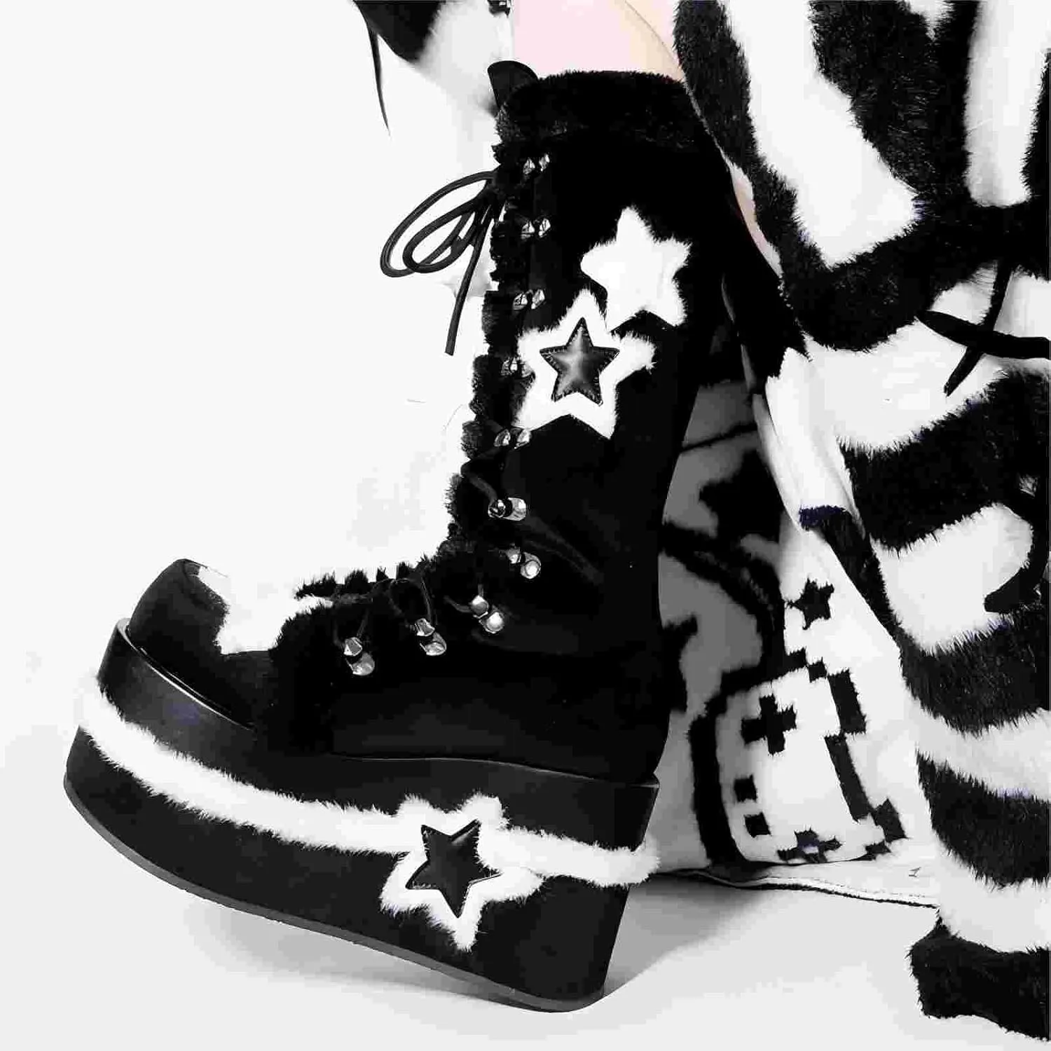 GURURU Women's Goth Boots with Star Shape Elements - Mid Calf, Chunky High Heel, Punk Goth, Warm Fur Platform Boots