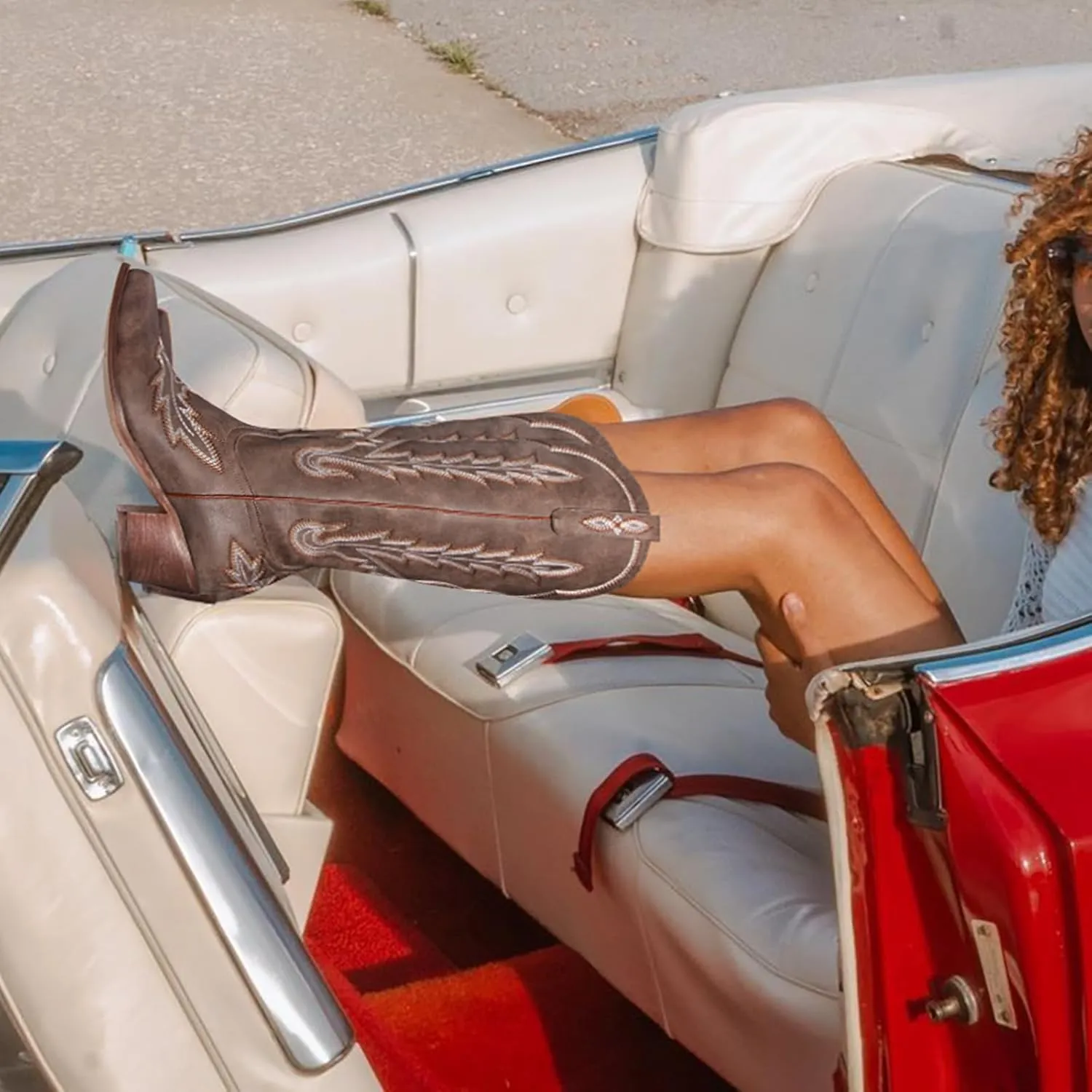 Ouepiano Cowboy Boots for Women Knee High Cowgirl Boots with Classic Embroidered Slip On Pointed Toe Chunky Heel Pull On Fashion Retro Tall Boot