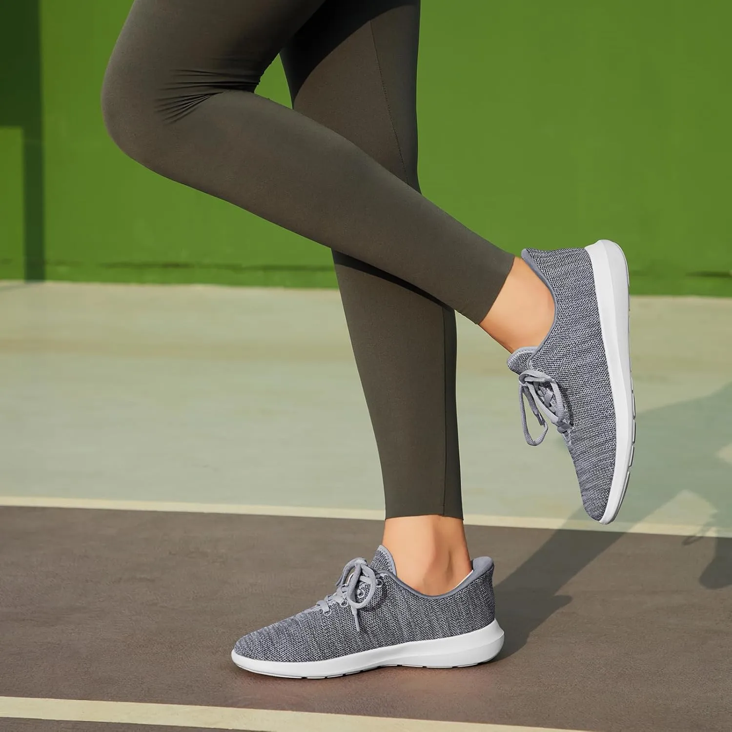 Rihero Womens Walking Shoes Athletic Tennis Running Shoes Non Slip Lightweight Gym Casual Sneakers