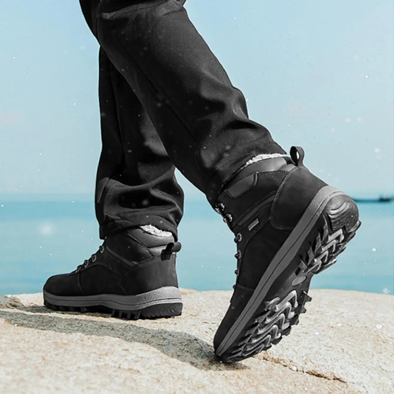Snow shoes for men snow boots winter boots cold weather boots waterproof winter boots lightweight climbing shoes autumn winter lace-up boots thick soles cotton shoes snow shoes Father's Day outdoor