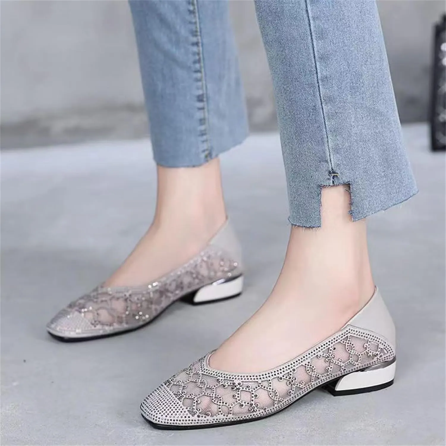 Women‘s Breathable Hollow Rhinestone Low Chunky Heel Pumps,Summer Closed Square Toe Backless for Wedding Work Evening Dress Shoes Soft Non-Slip Slip-On Classic Party Shoes with Glitter