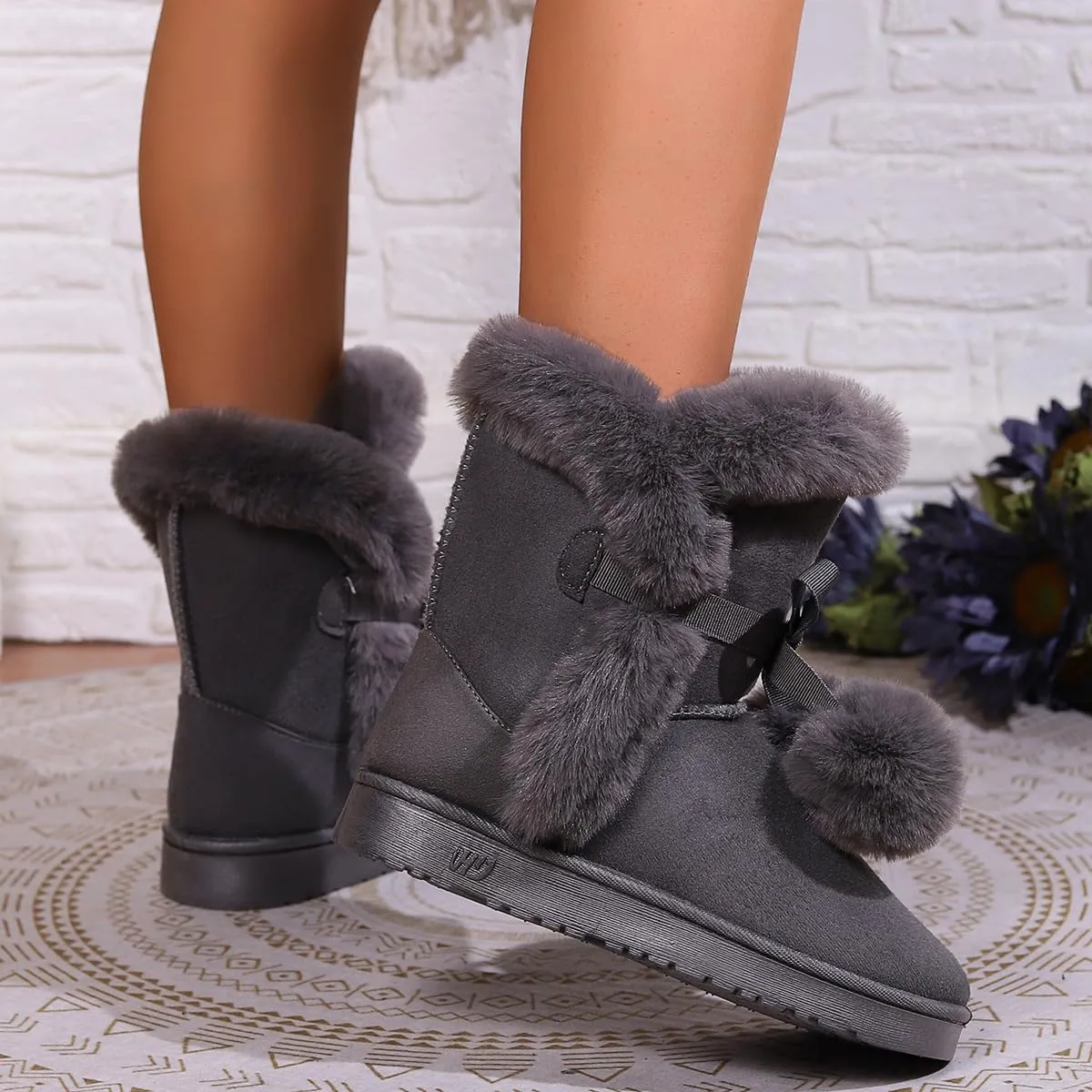 Women's Cute Pompon Lace Up Fur Winter Snow Boots Sweetheart Princess Fluffy Boots