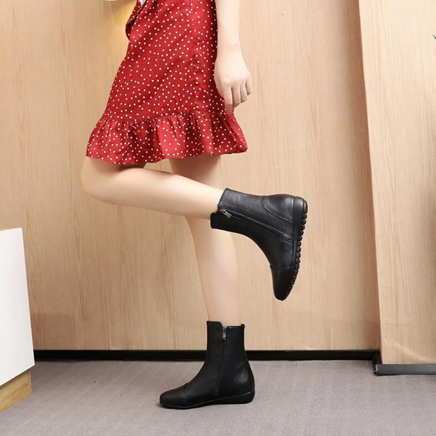 Women's Leather Side Zip Flat Ankle Boots Fashion Comfortable Slip-on Fur Lined Warm Chelsea Booties Winter Low Heel Mid Calf Flat Boots